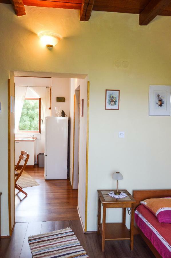 Apartment Zoja Pinezići Esterno foto